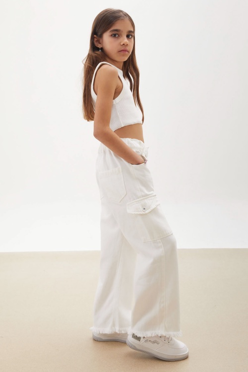 Beyaz Kargo Cepli Püsküllü Geniş Paça Kız Jean Pantolon 18231