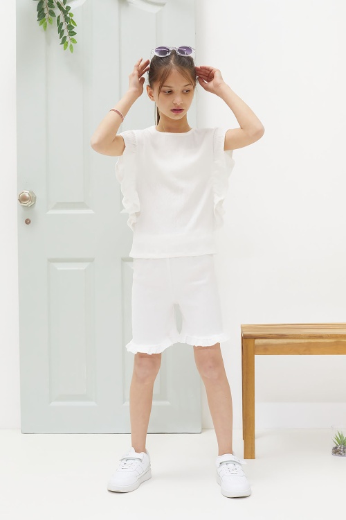 Beyaz Volan Detaylı Bluzlu Kız Çocuk Şortlu Takım 18553