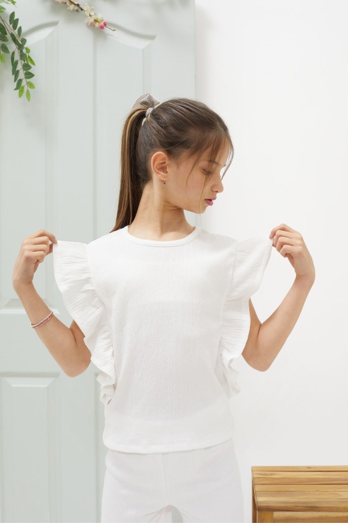 Beyaz Volan Detaylı Bluzlu Kız Çocuk Şortlu Takım 18553