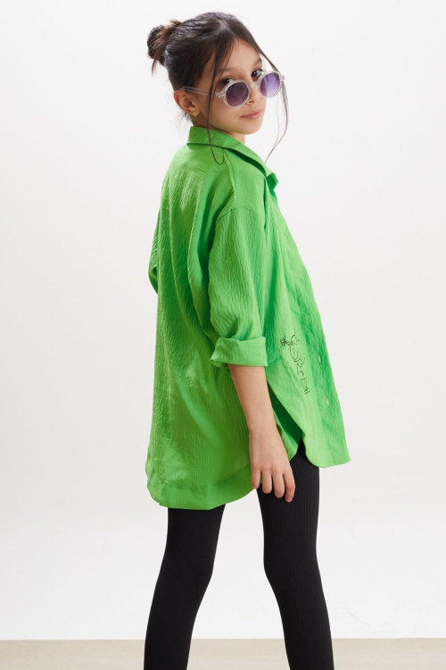 Fıstık Yeşili Kalp Baskılı Yırtmaç Detaylı Kız Çocuk Düğmeli Gömlek 18426