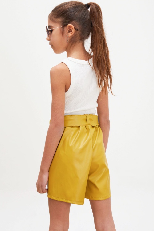 Hardal Kemerli Ön Cepli Kız Çocuk Deri Şort 18221