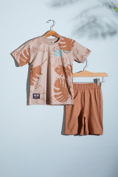 Kahverengi Yaprak Baskılı Erkek Çocuk Şortlu Takım 18531