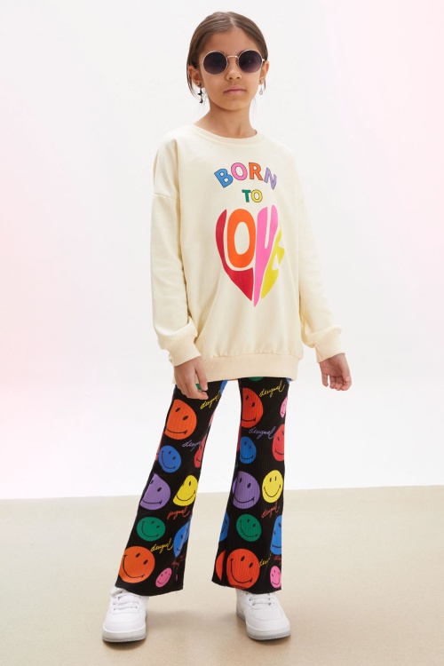 Krem Uzun Kollu Gülen Yüz İspanyol Paça Pantolonlu Takım 17929