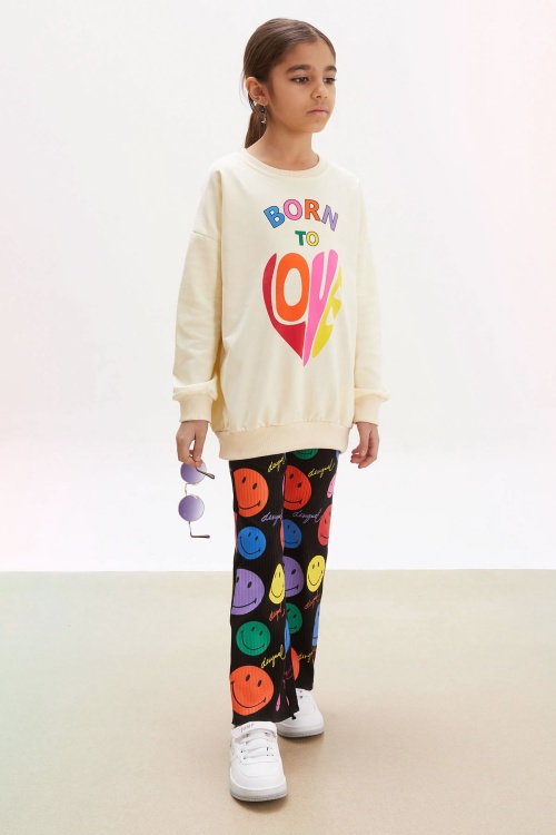 Krem Uzun Kollu Gülen Yüz İspanyol Paça Pantolonlu Takım 17929