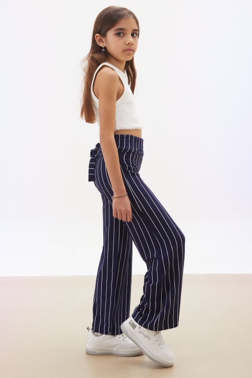 Lacivert Çizgi Desenli Kuşaklı Geniş Paça Kız Çocuk Pantolon 18095