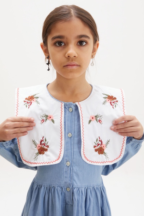 Mavi Çiçek Nakışlı Bebe Yaka Kız Çocuk Jean Elbise 17940