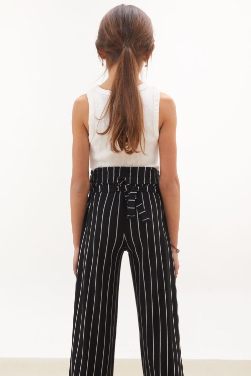 Siyah Çizgi Desenli Kuşaklı Geniş Paça Kız Çocuk Pantolon 18094