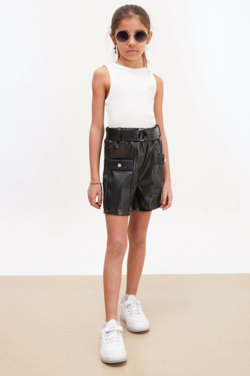 Siyah Kemerli Ön Cepli Kız Çocuk Deri Şort 18216