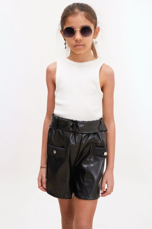 Siyah Kemerli Ön Cepli Kız Çocuk Deri Şort 18216