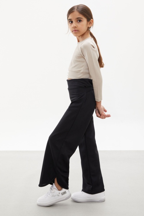 Siyah Yırtmaçlı Paça Kuşaklı Viskon Kumaş Kız Pantolon 18099