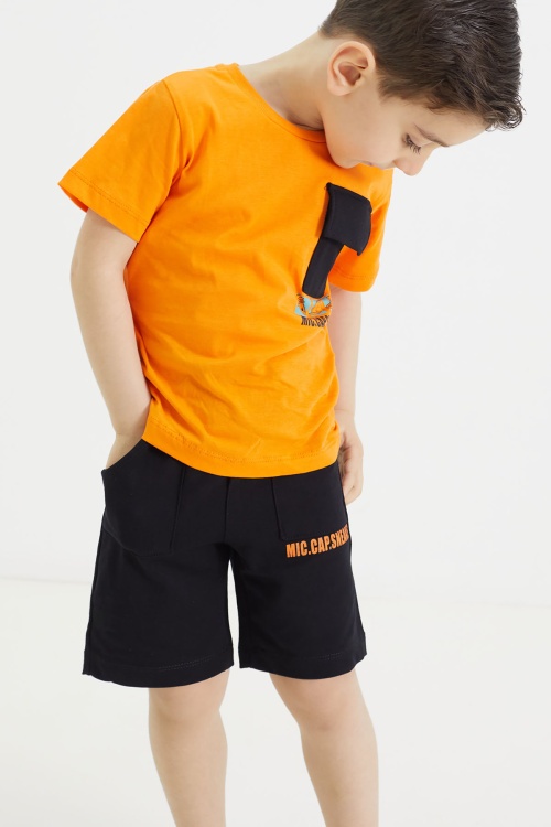 Turuncu Göğüs Cepli Baskılı Erkek Çocuk Tişörtlü Şortlu Takım 18567