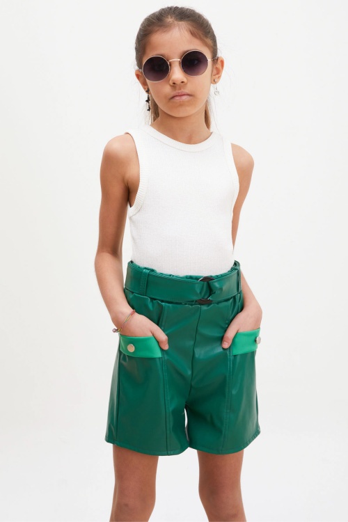 Yeşil Kemerli Ön Cepli Kız Çocuk Deri Şort 18220