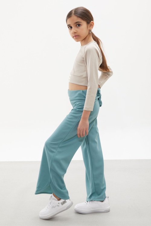 Yeşil Yırtmaçlı Paça Kuşaklı Viskon Kumaş Kız Pantolon 18103