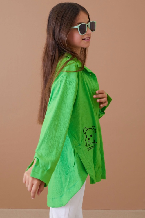 Fıstık Yeşili Ayıcık Baskılı Yırtmaçlı Kız Çocuk Düğmeli Gömlek 18487