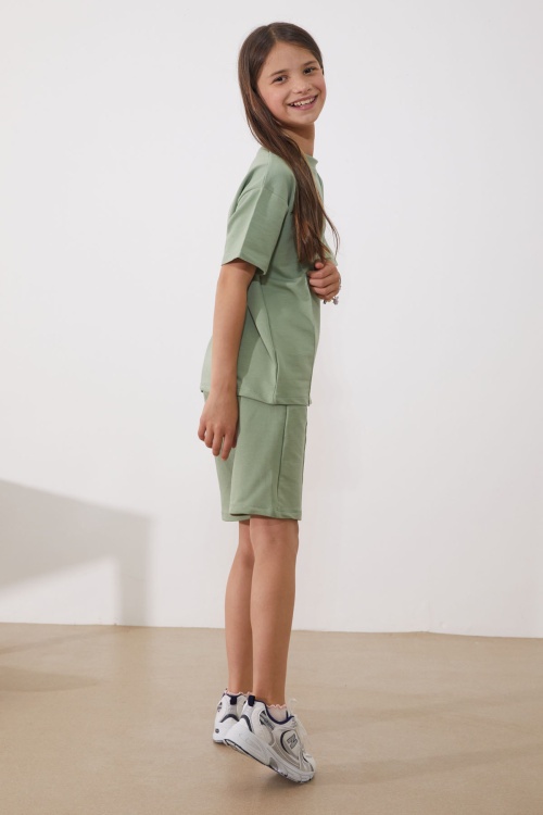 Haki Oversize Tişörtlü Çımalı Kız Çocuk Şortlu Takım 18906