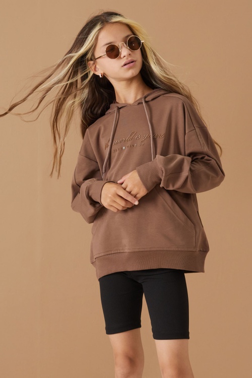 Kahverengi Göğüs Yazılı Kanguru Cepli Kapüşonlu Kız Çocuk Sweatshirt 19338