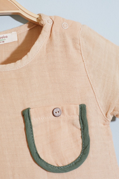 Krem Cep Detaylı Çıtçıt Yakalı Erkek Bebek Şortlu Takım 18732