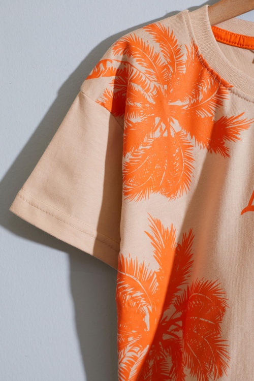 Krem Luck Yazı Baskılı Tişörtlü Erkek Çocuk Şortlu Takım 18843