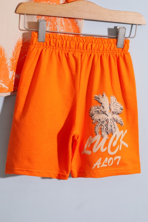 Krem Luck Yazı Baskılı Tişörtlü Erkek Çocuk Şortlu Takım 18843