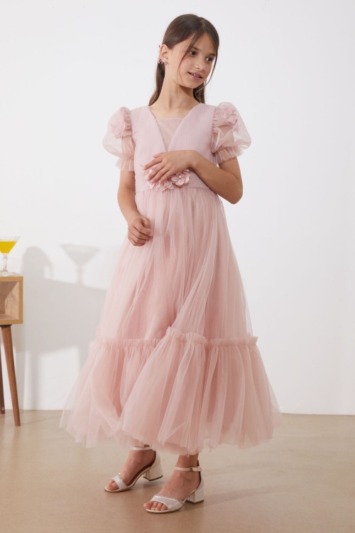 Pembe Kolları Tüllü Çiçek Detaylı Kız Çocuk Abiye Elbise