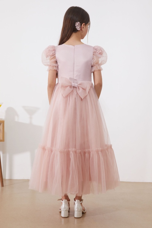 Pembe Kolları Tüllü Çiçek Detaylı Kız Çocuk Abiye Elbise