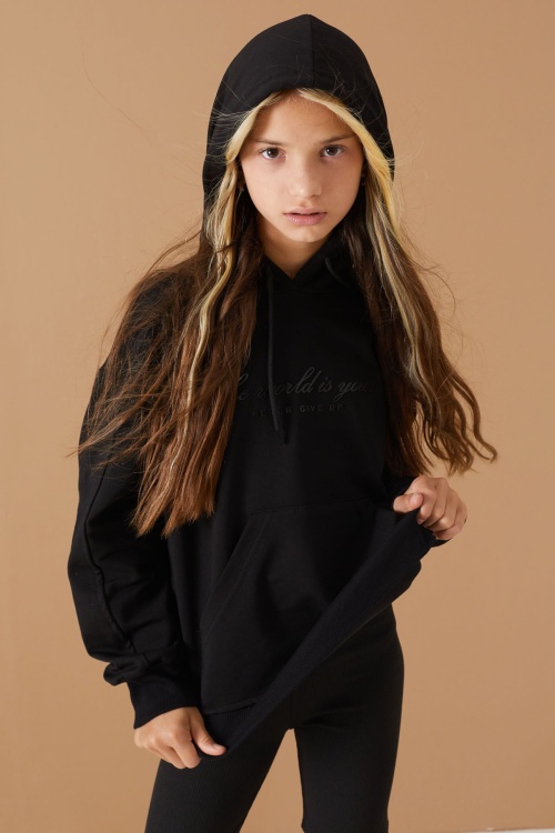 Siyah Göğüs Yazılı Kanguru Cepli Kapüşonlu Kız Çocuk Sweatshirt 19336