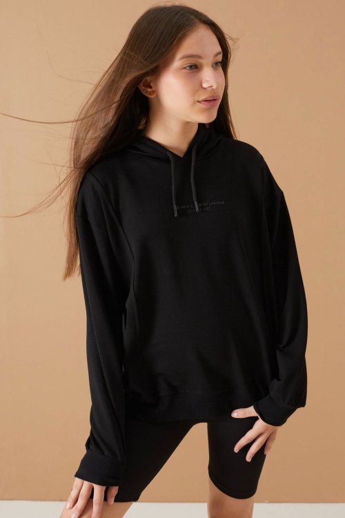 Siyah Kabartmalı Yazılı Kapüşonlu Kız Çocuk Sweatshirt 19303