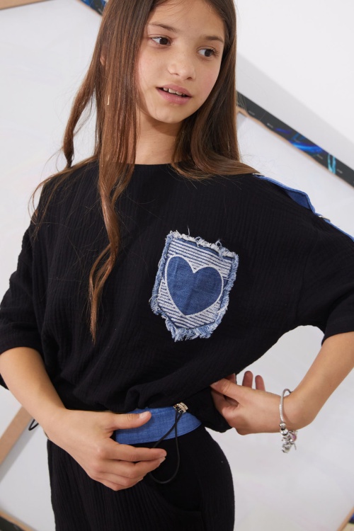 Siyah Kalp Nakışlı Cepli Oversize Croplu Kız Çocuk Alt Üst Takım 18941