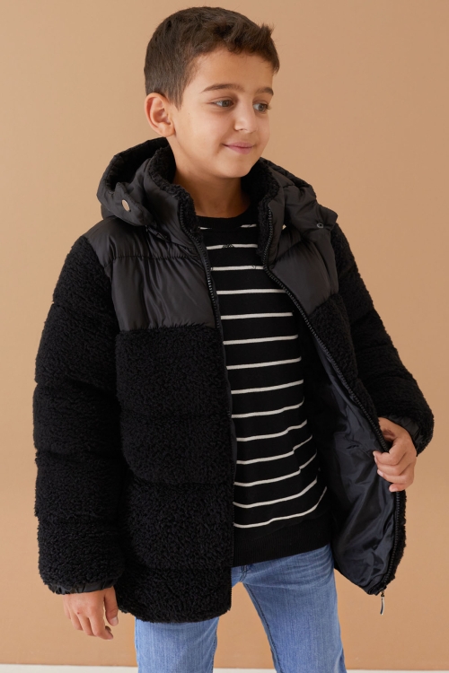 Siyah Kapüşonlu Astarlı Erkek Çocuk Peluş Mont 19321