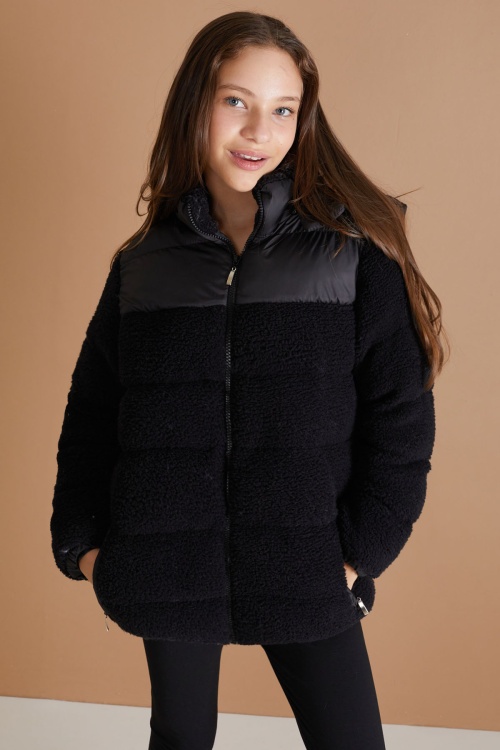 Siyah Kapüşonlu Astarlı Kız Çocuk Peluş Mont 19317