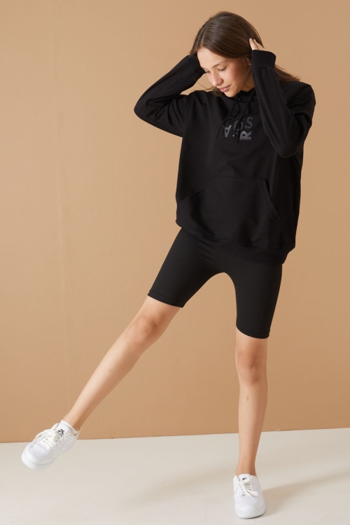 Siyah Yazı Kabartma Baskılı Kapüşonlu Kız Çocuk Sweatshirt 19309