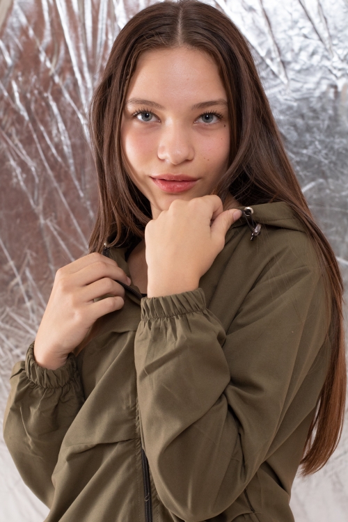 Haki Kapüşonlu Fermuarlı Kız Çocuk Paraşüt Hırka 18500