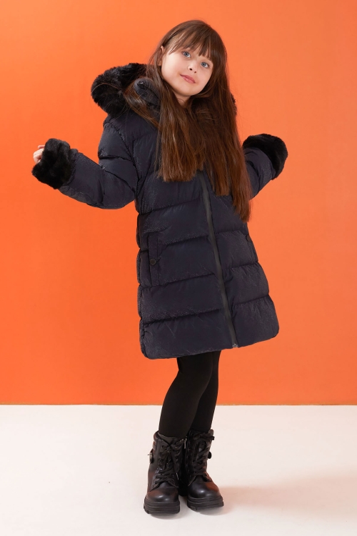 İndigo Kolu Kürk Detaylı Kapüşonlu Kız Çocuk Şişme Mont 19521