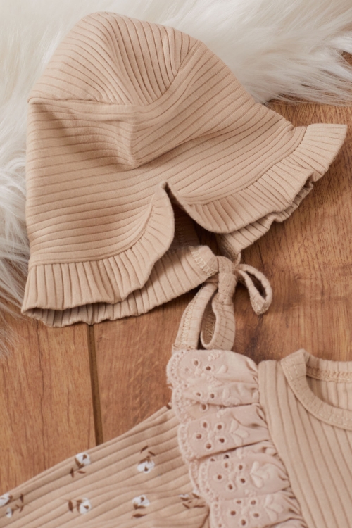 Kız Bebek Kahve Çiçek Desenli Önlüklü 5li Hastane Çıkışı Seti 19479