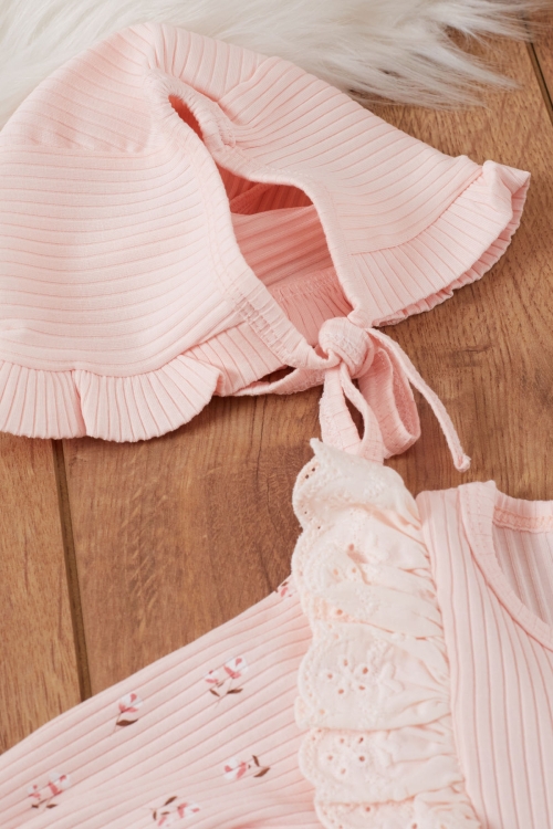 Kız Bebek Somon Çiçek Desenli Önlüklü 5li Hastane Çıkışı Seti 19482