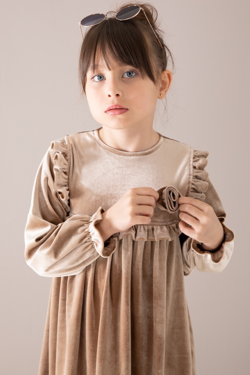 Krem Fırfır Detaylı Uzun Kol Kız Çocuk Kadife Elbise 19813