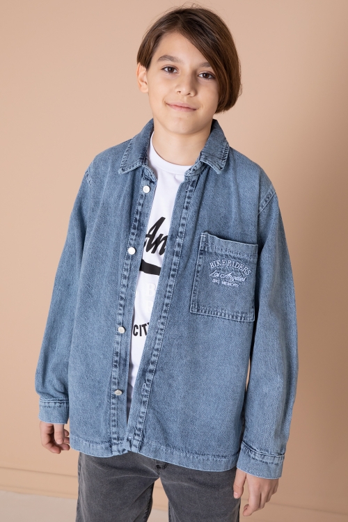 Mavi Yazı Nakışlı Jean Gömlekli ve Tişörtlü Erkek Çocuk 2li Takım 20033