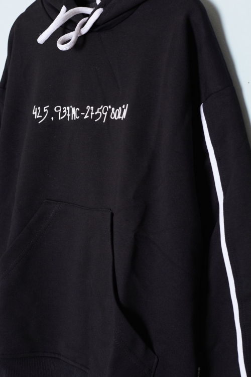 Siyah Baskılı Erkek Çocuk Şeritli Kapüşonlu Sweatshirt 19216