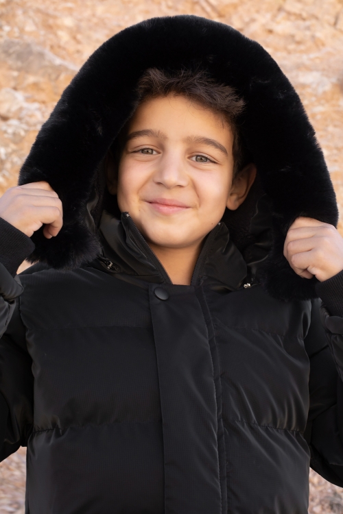 Siyah İçi Kürklü Çıkarılabilir Kapüşonlu Erkek Çocuk Şişme Mont 19690