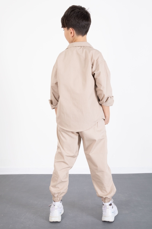 Bej Baskılı Tişörtlü Paraşüt Gömlek ve Pantolonlu Erkek Çocuk 3lü Takım 20516