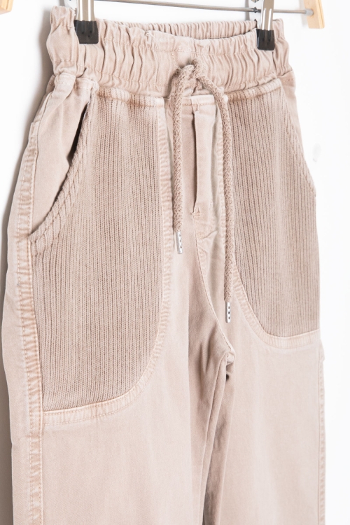 Bej Cebi Dokuma Detaylı Beli Lastikli Erkek Çocuk Keten Pantolon 20417