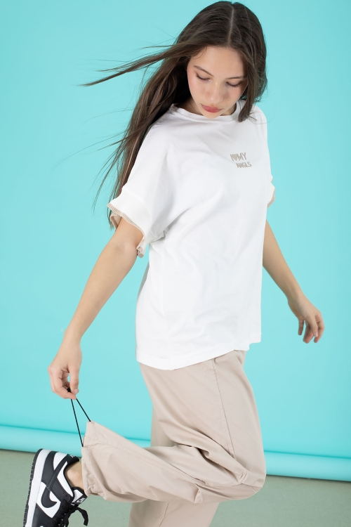 Bej Yazılı Oversize Tişörtlü Paraşüt Pantolonlu Kız Çocuk Takım 20297