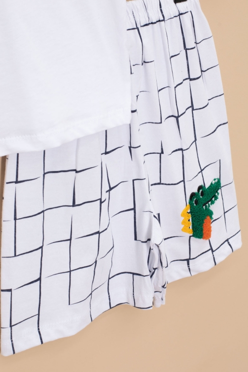 Beyaz Dino Cep Nakışlı Kısa Kol Tişörtlü Erkek Çocuk Şortlu Takım 20576