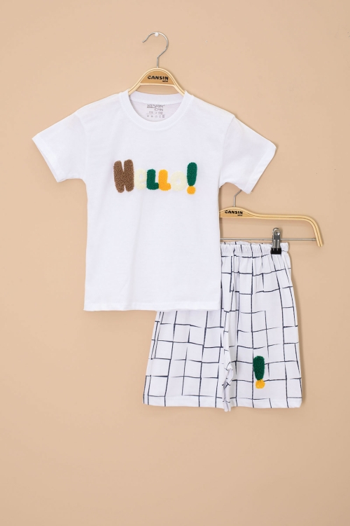 Beyaz Yazı Nakışlı Kısa Kol Tişörtlü Erkek Çocuk Şortlu Takım 20588