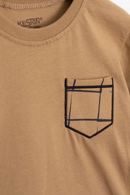 Kahve Ayıcık Nakışlı Kısa Kol Tişörtlü Erkek Çocuk Şortlu Takım 20581