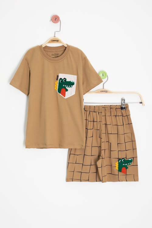 Kahve Dino Cep Nakışlı Kısa Kol Tişörtlü Erkek Çocuk Şortlu Takım 20574