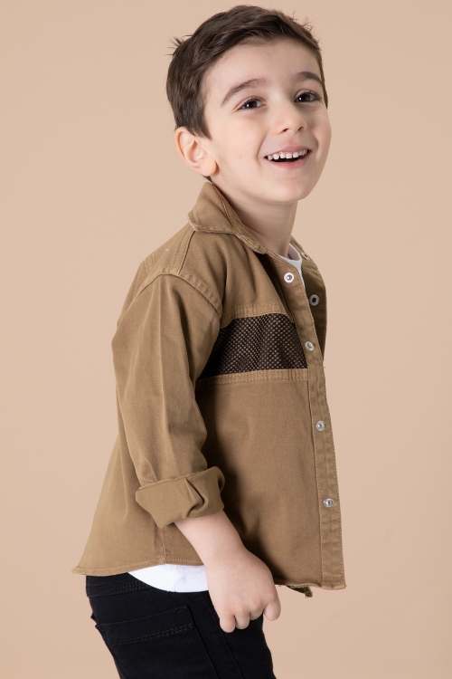 Erkek Çocuk Kahverengi Crew Yazılı Tişörtlü ve File Detaylı Gömlekli 2li Takım 20086