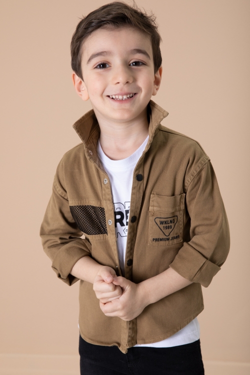 Erkek Çocuk Kahverengi Crew Yazılı Tişörtlü ve File Detaylı Gömlekli 2li Takım 20086