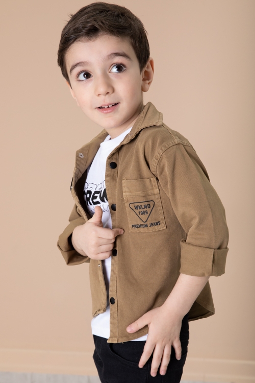 Erkek Çocuk Kahverengi Crew Yazılı Tişörtlü ve File Detaylı Gömlekli 2li Takım 20086