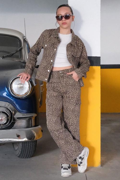 Kız Çocuk Leopar Desenli Düğmeli Ceketli Pantolonlu Jean Takım 20121